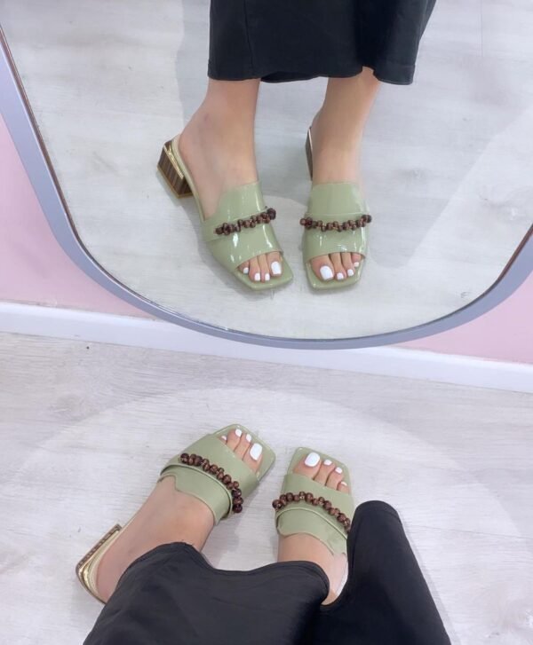 Lare Flip-Flops